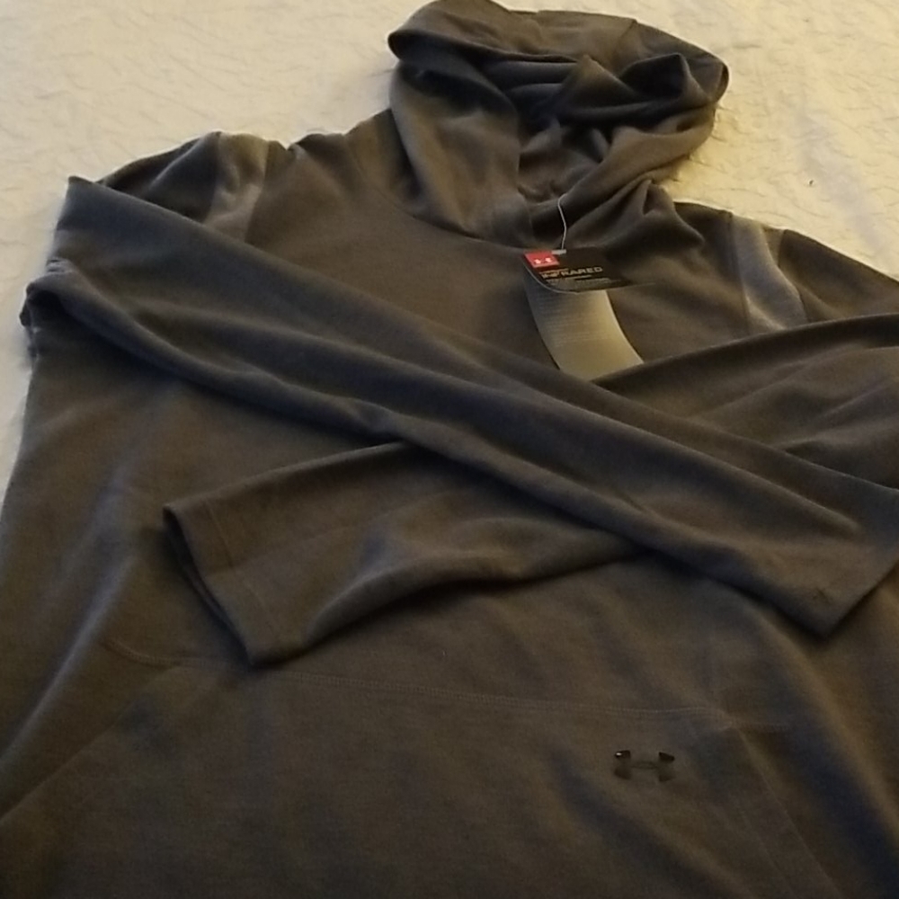 Under armor light hooded shirt